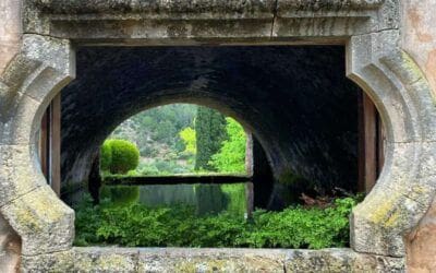 ELLE Decor destaca los Jardines de Alfàbia como «el rincón favorito de la reina Letizia» en Mallorca